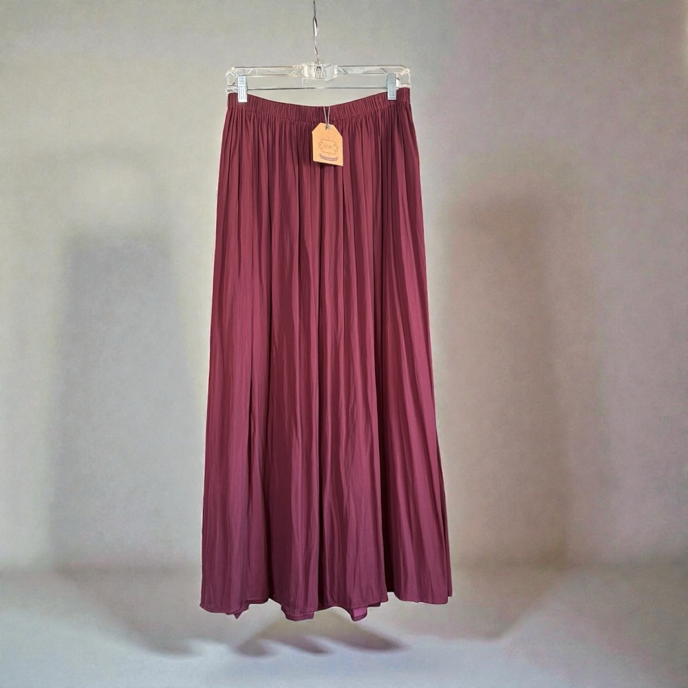 NWT Kori Georgette Pleated Burgundy Maxi Skirt High Waisted Flowy With Slit Sz M - Picture 2 of 10